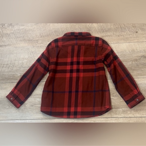 Burberry - Picture 7 of 7